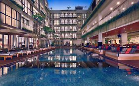 Hotel Neo+ Kuta Legian By Aston